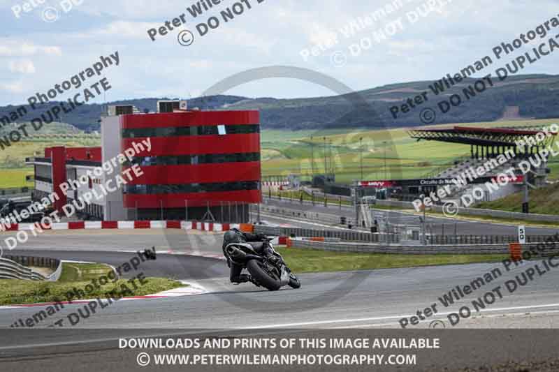 cadwell no limits trackday;cadwell park;cadwell park photographs;cadwell trackday photographs;enduro digital images;event digital images;eventdigitalimages;navarra;no limits trackdays;peter wileman photography;racing digital images;trackday digital images;trackday photos